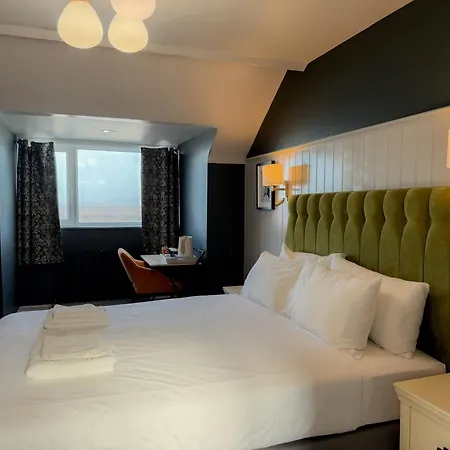 Nomi Rooms & Restaurant-2